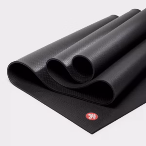 111011010-mats-pro71-black-04.webp Коврик для йоги Manduka PRO Black 6mm