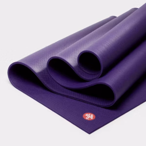 111011040-mats-pro71-black-magic-04.webp Коврик для йоги Manduka Pro Black Magic (Purple) 6mm