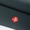 11a015050-mats-pro79long_wide-blacksage_04_2000x2000.webp Коврик для йоги Manduka PRO Long & Wide Black Sage 6mm