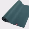 133021398-ekolite-4mm-71-deep-sea-003.jpg.webp Коврик для йоги Manduka eKO Lite Deep Sea 4 mm