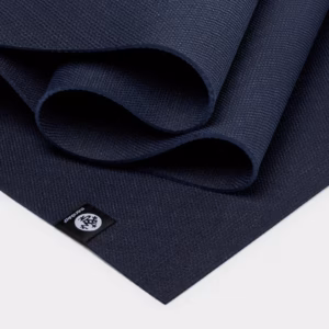 1a1011030-mats-manduka-x-5mm-midnight-03.webp Коврик Manduka X Yoga Mat Midnight (Blue) 5mm