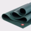 2132md-pro-71-111016050-mats-sage_04_1.webp Коврик для йоги Manduka PRO Black Sage 6mm