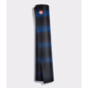 2132md-pro-71-111091365-mats-black-blue-cf_01-1300x1300-1.jpg Коврик для йоги Manduka PRO Black Blue 6mm