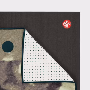 novyj-proekt-4-1.webp Полотенце йога Manduka Yogitoes Crystal Lake