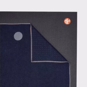 novyj-proekt-5-1.webp Полотенце йога Manduka Yogitoes Midnight