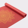 p680mgr_yoga_yogamatte_rishikesh_mit_goldenem_mandala_anschnitt.jpg Коврик для йоги Bodhi Rishikesh Premium Golden Mandala Purple
